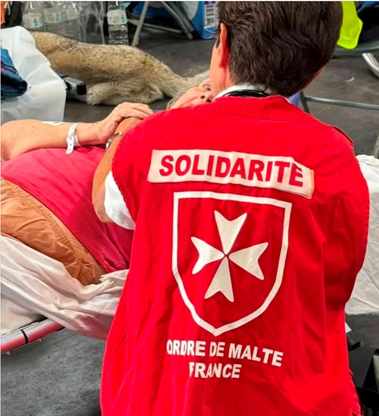 Soeur Valérie avec l'ordre de Malte